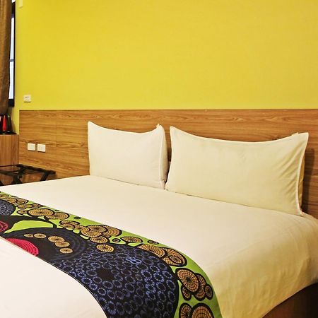 Fun Trip - Little Castle & Oscar B&B Taitung Phòng bức ảnh