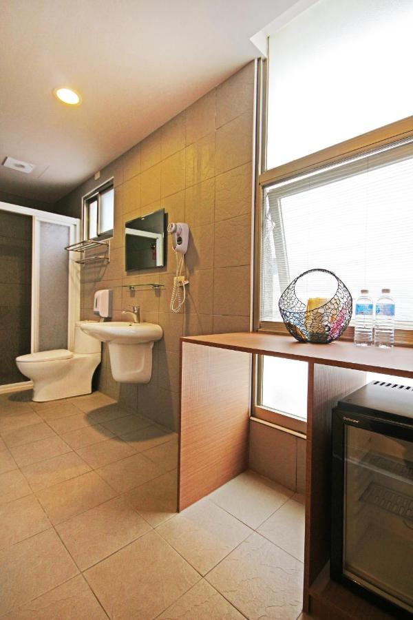 Fun Trip - Little Castle & Oscar B&B Taitung Ngoại thất bức ảnh