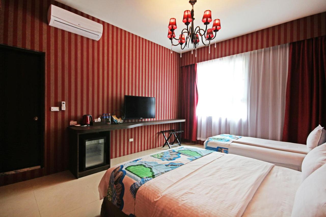 Fun Trip - Little Castle & Oscar B&B Taitung Ngoại thất bức ảnh