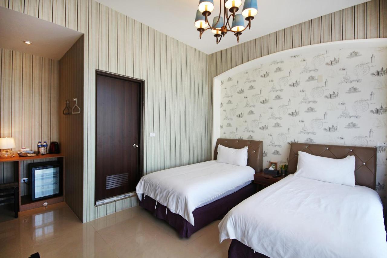 Fun Trip - Little Castle & Oscar B&B Taitung Ngoại thất bức ảnh