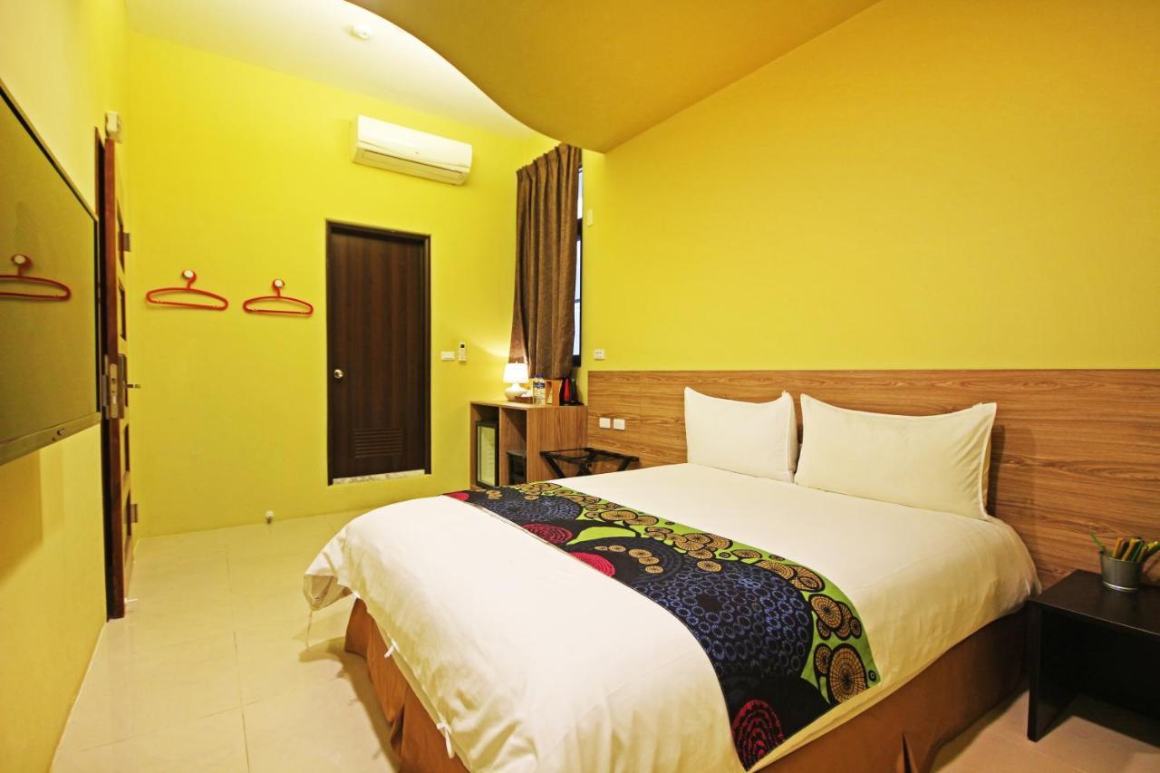 Fun Trip - Little Castle & Oscar B&B Taitung Ngoại thất bức ảnh