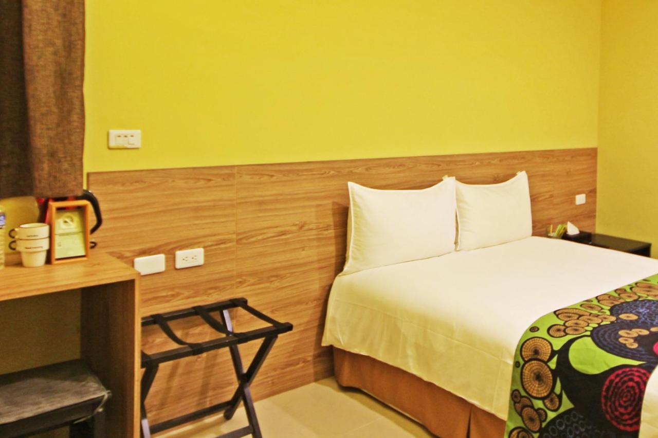 Fun Trip - Little Castle & Oscar B&B Taitung Ngoại thất bức ảnh